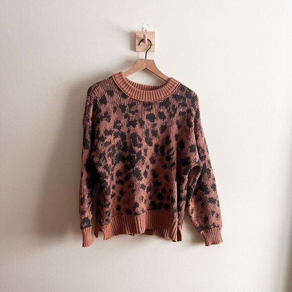 Aerie Oversized Leopard Print Crewneck Pullover Sweater Size S - Picture 3 of 7